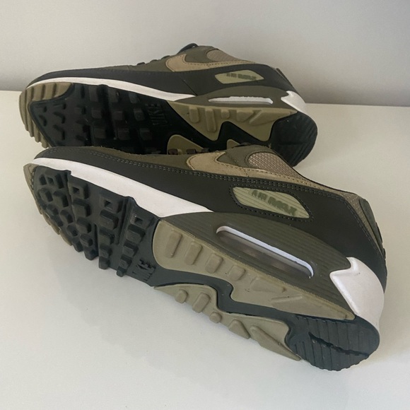 Nike Air Max 90 Olive Sequoia Men’s Shoe Size 9 DM0029-200 VNDS - Picture 4 of 5